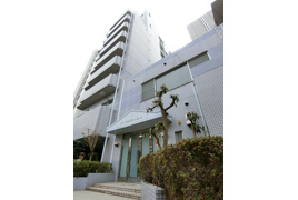 荒川区荒川のマンションの外観
