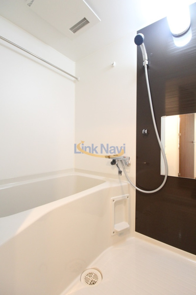 【レジュールアッシュ梅田AXIAの浴室】