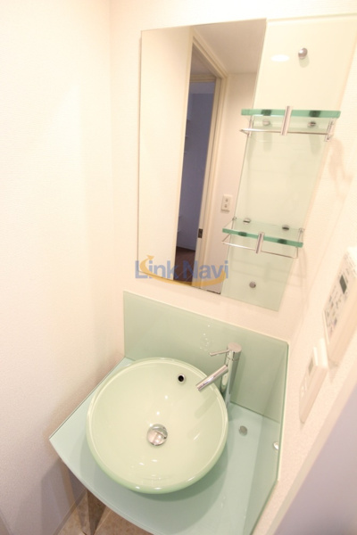 【レジュールアッシュ梅田AXIAの洗面所】