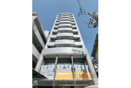 広島市南区東雲本町のマンションの外観