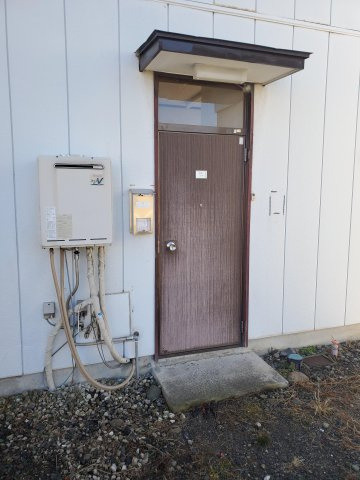 【笛木アパートの玄関】