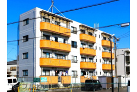 静岡市駿河区馬渕のマンションの外観