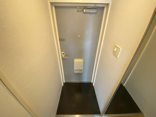 フォンテーヌブローの玄関