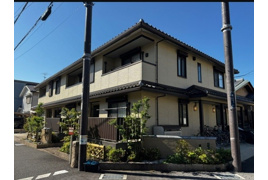 シャルモント勝竜寺の外観