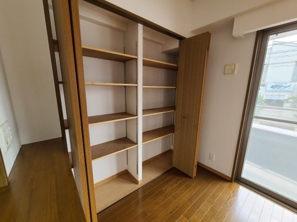 【名古屋市千種区唐山町のマンションの収納】