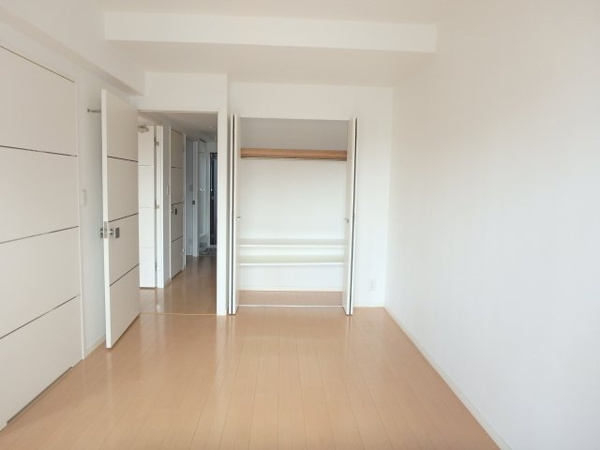 プレサンス大阪ドーム前ファンタジアの洋室