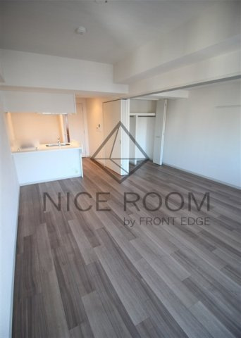 プレサンス松屋町駅前デュオの居間