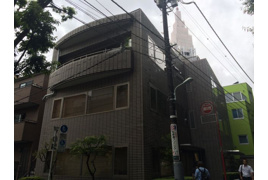 ノヴレスＭビルの外観