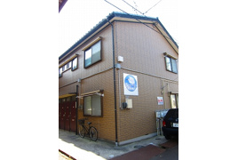 新潟市中央区米山のアパートの外観