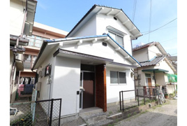 生駒市小平尾町の戸建ての外観