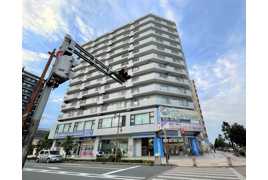 春日部市粕壁のマンションの外観