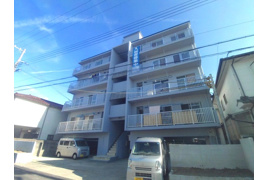 泉寿マンションの外観