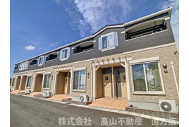 直方市大字感田のアパートの外観