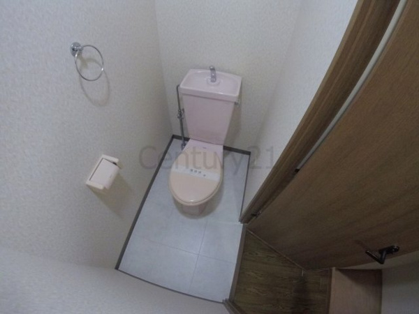 シェリール甲東園のトイレ