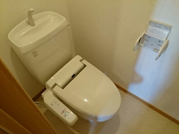 【メゾン・ド・シャル-レⅡのトイレ】