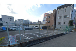 東三国山田駐車場の外観