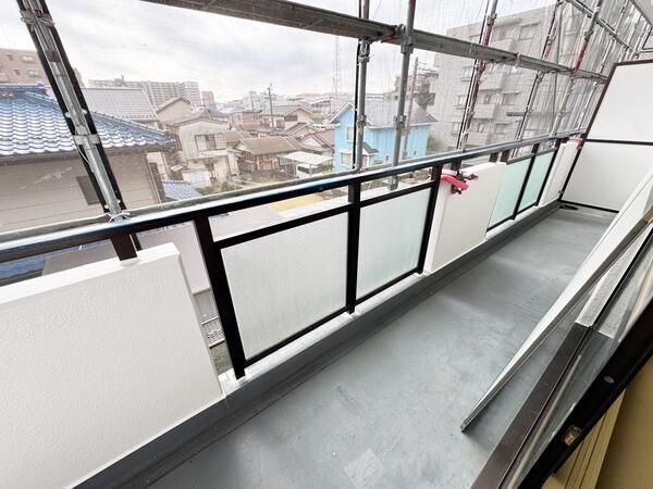 【ハイム下鶴間のバルコニー】