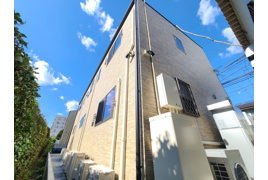 ガレージハウス エスポワールⅣの外観