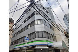 AUSビルの外観