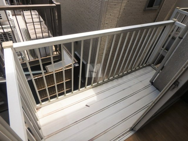 【サンパレスのバルコニー】