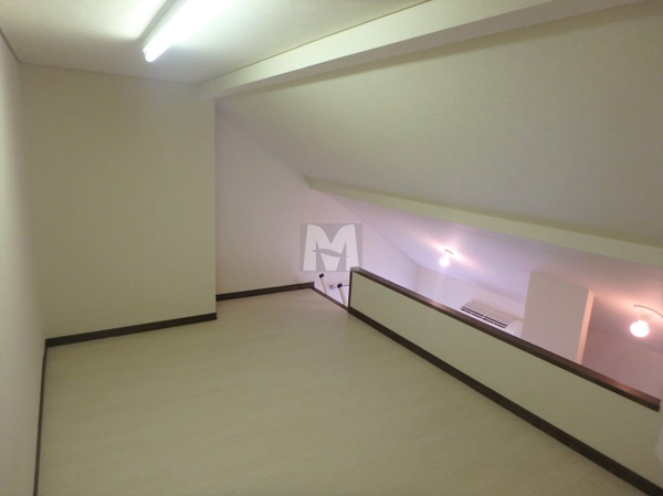 【サンパレスの寝室】