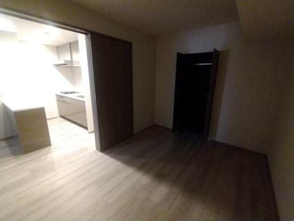 プレサンスレジェンド大阪新町タワーの寝室