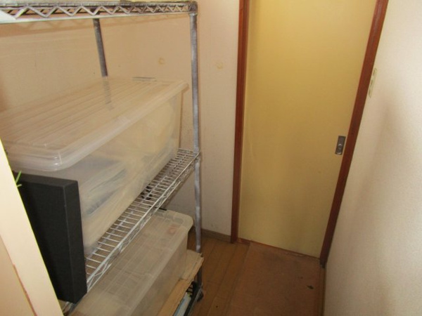 【高山市初田町の店舗事務所の収納】