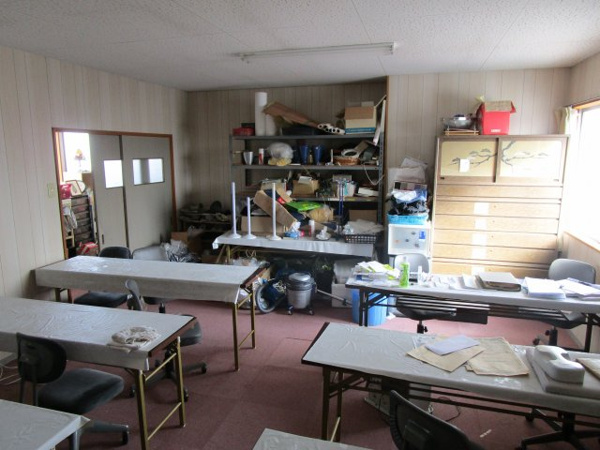 【高山市初田町の店舗事務所の内装】
