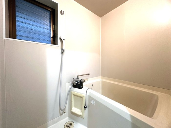 【アーベインプラザの浴室】