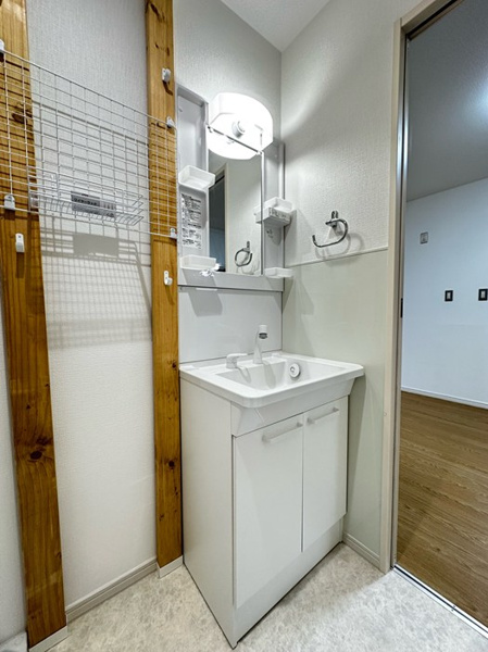 【アーベインプラザの洗面所】