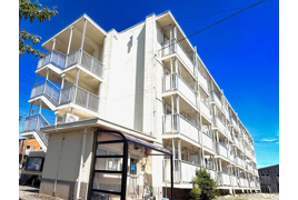 ビレッジハウス垂井1号棟の外観