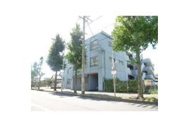 コーポやすり苑の外観