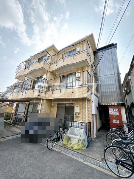 マンション佐和の外観