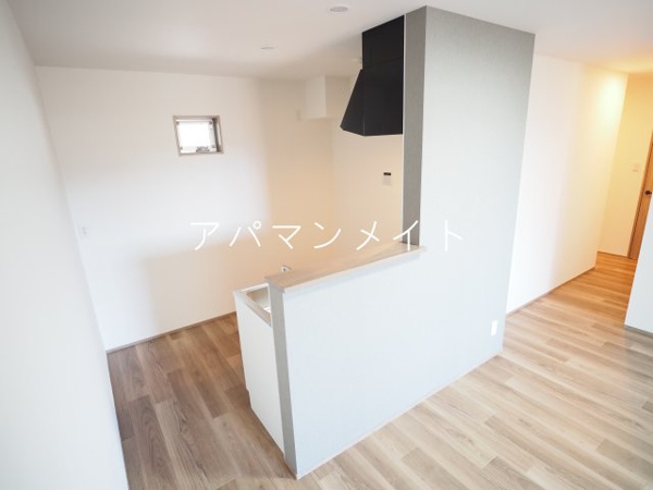 【横浜市戸塚区上矢部町のアパートの内装】