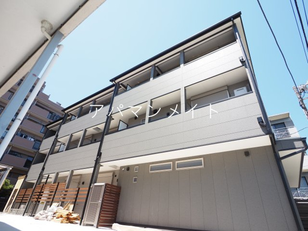 【横浜市戸塚区上矢部町のアパートの外観】