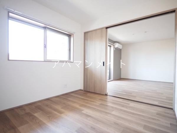 【横浜市戸塚区上矢部町のアパートの寝室】
