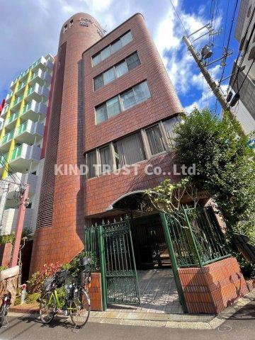 ナヴィール岩船の画像