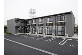 レオパレスパインガーデンの外観