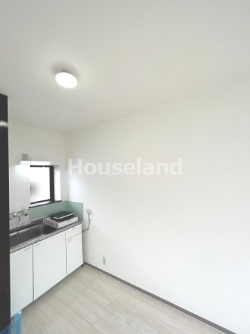 【ルピナスかつらぎA棟のキッチン】