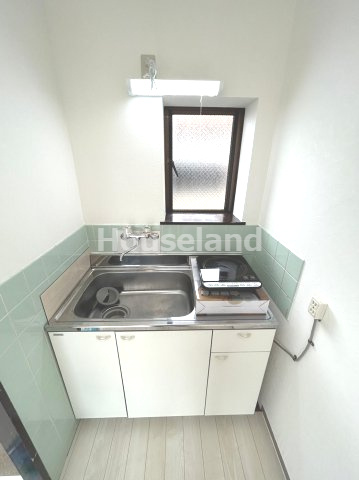 【ルピナスかつらぎA棟のキッチン】