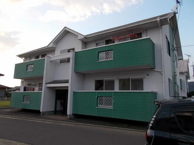 高松市国分寺町新名 2階建 築33年のイメージ