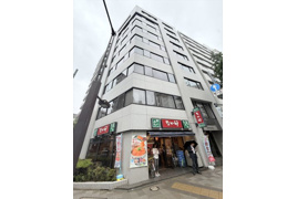 新川大原ビルの外観