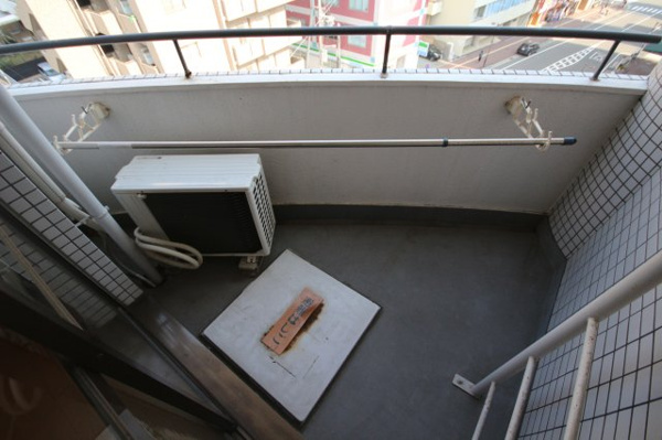 サムティ灘駅前のバルコニー