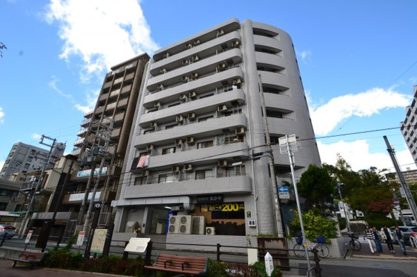 サムティ灘駅前の外観