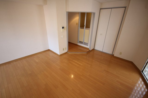 サムティ灘駅前の内装