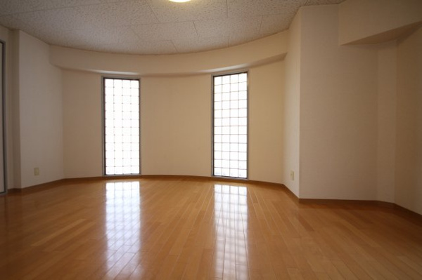 サムティ灘駅前の内装