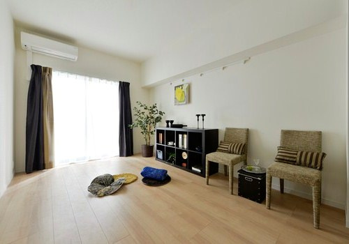 エンクレスト天神AVANTの居間