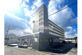 VIASACRA岩出の外観