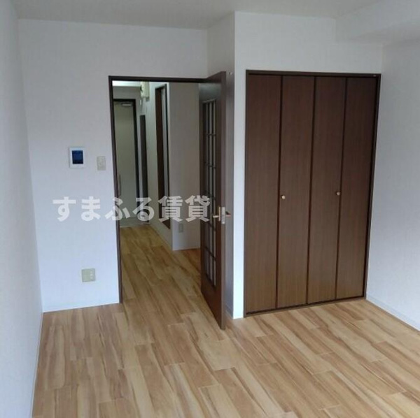 メゾン　ド　サフィール　岡崎市明大寺本町の収納