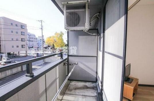 メゾン　ド　サフィール　岡崎市明大寺本町のバルコニー